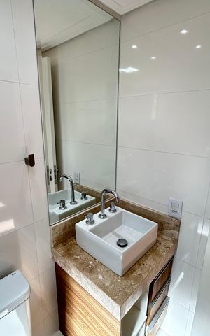 Apartamento à venda com 151m², 3 quartos e 2 vagas Apartamento à venda com 151m², 3 quartos e 2 vagasBanheiro da Suíte 1