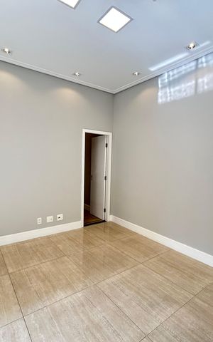 Apartamento à venda com 151m², 3 quartos e 2 vagas Apartamento à venda com 151m², 3 quartos e 2 vagasSala