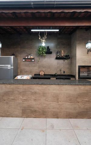 Casa à venda com 180m², 4 quartos e 4 vagasÁrea Gourmet