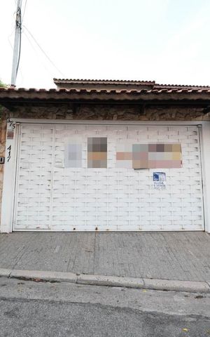 Casa à venda com 180m², 4 quartos e 4 vagasFachada
