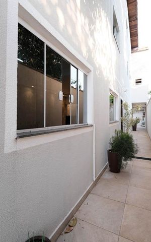 Casa à venda com 180m², 4 quartos e 4 vagasÁrea Externa