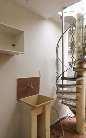Casa à venda com 110m², 3 quartos e 2 vagasÁrea de Serviço