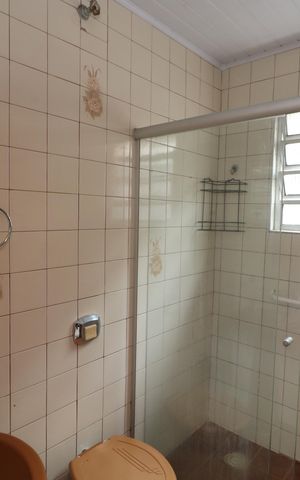 Casa à venda com 110m², 3 quartos e 2 vagasBanheiro
