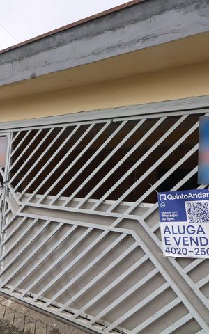 Casa à venda com 110m², 3 quartos e 2 vagasFachada