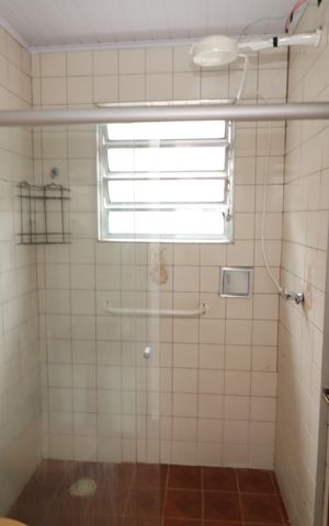 Casa à venda com 110m², 3 quartos e 2 vagasBanheiro