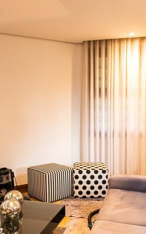 Casa à venda com 570m², 2 quartos e 6 vagas