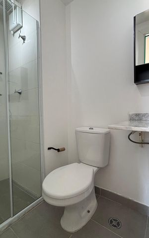 Apartamento à venda com 27m², 1 quarto e sem vaga Apartamento à venda com 27m², 1 quarto e sem vagaBanheiro da Suíte