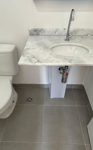 Apartamento à venda com 27m², 1 quarto e sem vaga Apartamento à venda com 27m², 1 quarto e sem vagaBanheiro da Suíte