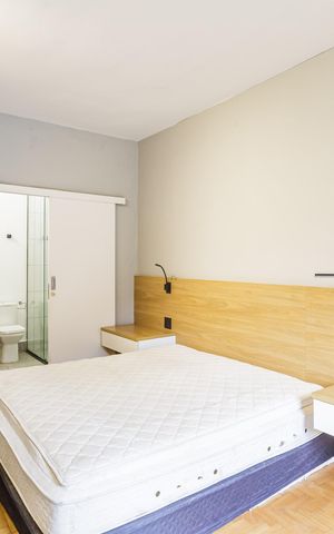 Casa de condomínio à venda com 100m², 1 quarto e 1 vaga Casa de condomínio à venda com 100m², 1 quarto e 1 vagaSuíte