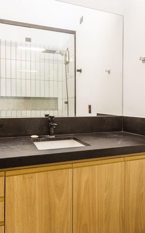 Casa de condomínio à venda com 100m², 1 quarto e 1 vaga Casa de condomínio à venda com 100m², 1 quarto e 1 vagaBanheiro da Suíte