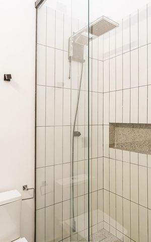 Casa de condomínio à venda com 100m², 1 quarto e 1 vaga Casa de condomínio à venda com 100m², 1 quarto e 1 vagaBanheiro da Suíte