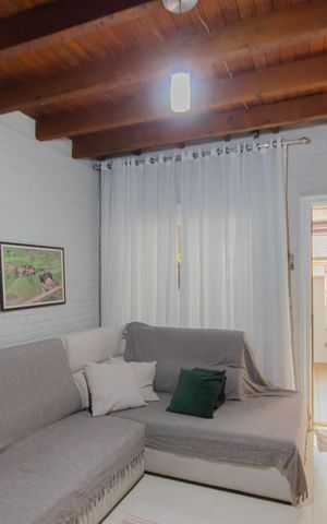 Casa à venda com 145m², 3 quartos e 1 vaga Casa à venda com 145m², 3 quartos e 1 vagaSala