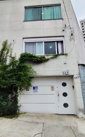 Casa para alugar com 260m², 5 quartos e 1 vaga Casa para alugar com 260m², 5 quartos e 1 vagaFachada