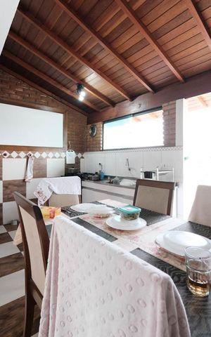 Casa para alugar com 260m², 5 quartos e 1 vagaSala/Cozinha