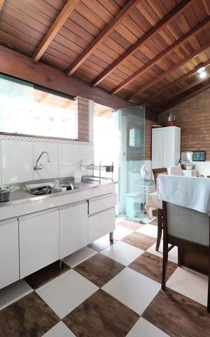 Casa para alugar com 260m², 5 quartos e 1 vagaSala/Cozinha