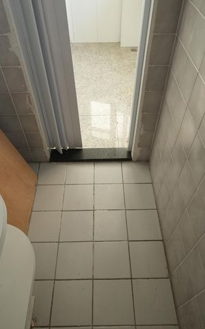 Apartamento à venda com 87m², 3 quartos e 2 vagasBanheiro de Serviço