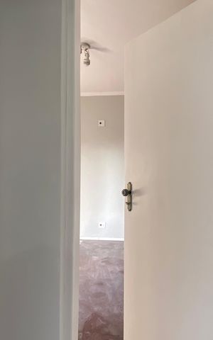 Casa à venda com 250m², 3 quartos e 2 vagas Casa à venda com 250m², 3 quartos e 2 vagasCorredor