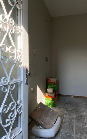Casa à venda com 250m², 3 quartos e 2 vagas Casa à venda com 250m², 3 quartos e 2 vagasQuarto de serviço