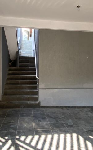 Casa à venda com 250m², 3 quartos e 2 vagas Casa à venda com 250m², 3 quartos e 2 vagasGaragem