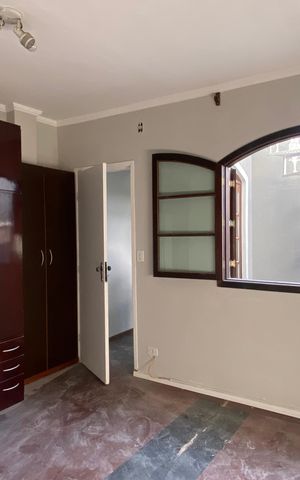 Casa à venda com 250m², 3 quartos e 2 vagas Casa à venda com 250m², 3 quartos e 2 vagasQuarto 1