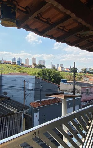 Casa à venda com 250m², 3 quartos e 2 vagas Casa à venda com 250m², 3 quartos e 2 vagasÁrea externa - Varanda 2