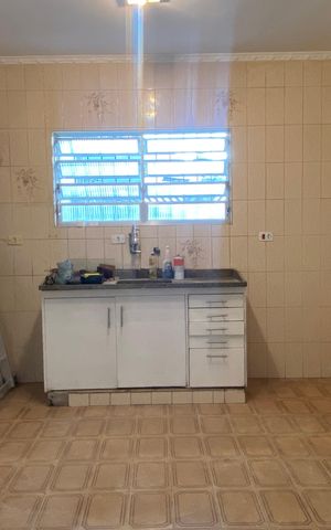 Casa à venda com 250m², 3 quartos e 2 vagas Casa à venda com 250m², 3 quartos e 2 vagasCozinha