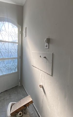 Casa à venda com 250m², 3 quartos e 2 vagas Casa à venda com 250m², 3 quartos e 2 vagasQuarto de serviço