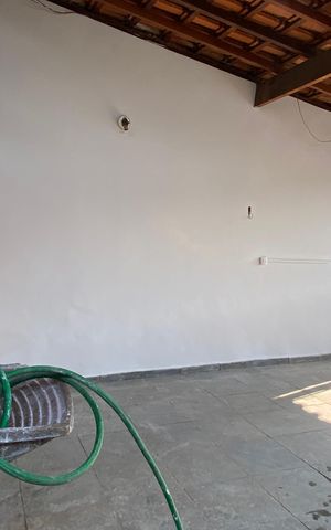 Casa à venda com 250m², 3 quartos e 2 vagas Casa à venda com 250m², 3 quartos e 2 vagasÁrea externa - Varanda 2
