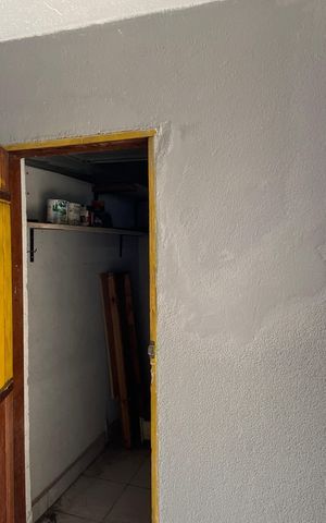 Casa à venda com 250m², 3 quartos e 2 vagas Casa à venda com 250m², 3 quartos e 2 vagasÁrea de Serviço - Varanda