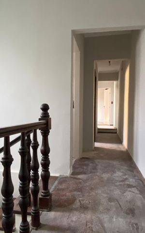 Casa à venda com 250m², 3 quartos e 2 vagas Casa à venda com 250m², 3 quartos e 2 vagasCorredor