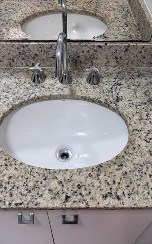 Apartamento para alugar com 169m², 4 quartos e 2 vagas Apartamento para alugar com 169m², 4 quartos e 2 vagasBanheiro Suíte 1