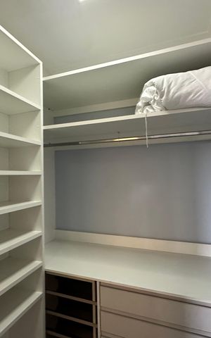 Apartamento para alugar com 54m², 1 quarto e 1 vaga Apartamento para alugar com 54m², 1 quarto e 1 vagaCloset do quarto