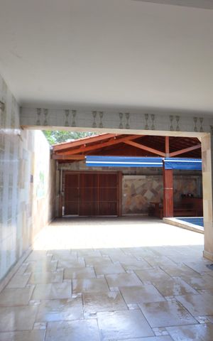 Casa para alugar com 300m², 4 quartos e 4 vagasGaragem