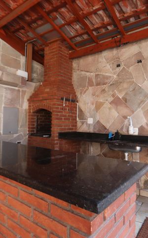 Casa para alugar com 300m², 4 quartos e 4 vagasChurrasqueira