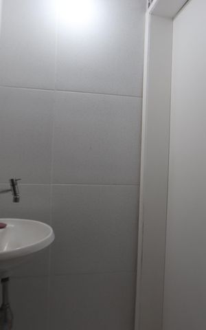 Casa para alugar com 300m², 4 quartos e 4 vagasLavabo