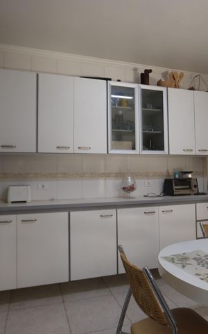 Casa para alugar com 300m², 4 quartos e 4 vagasCozinha