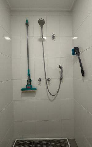 Apartamento à venda com 236m², 3 quartos e 4 vagasBanheiro de Serviço