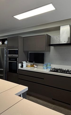 Apartamento à venda com 236m², 3 quartos e 4 vagasCozinha