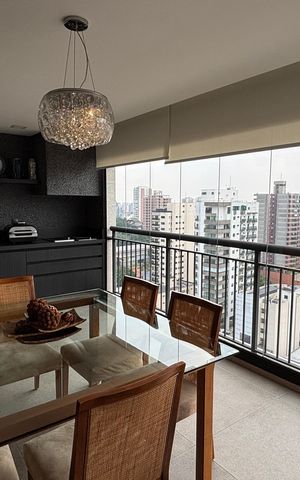 Apartamento à venda com 236m², 3 quartos e 4 vagasVaranda da Sala