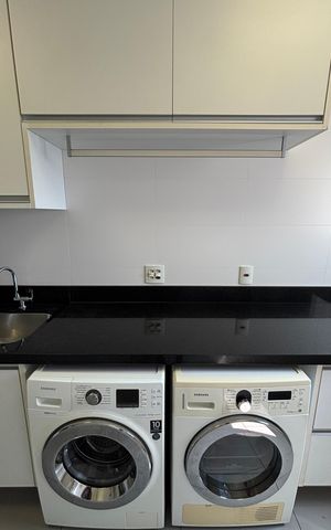 Apartamento à venda com 236m², 3 quartos e 4 vagasÁrea de Serviço