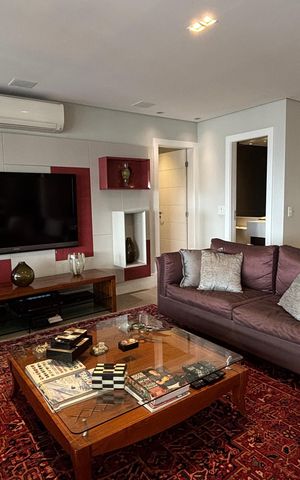 Apartamento à venda com 236m², 3 quartos e 4 vagasSala