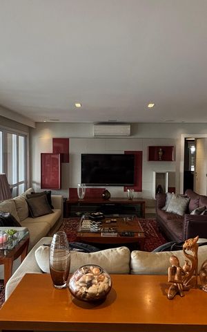 Apartamento à venda com 236m², 3 quartos e 4 vagasSala