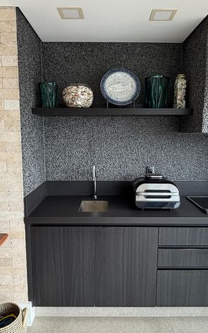 Apartamento à venda com 236m², 3 quartos e 4 vagasVaranda da Sala