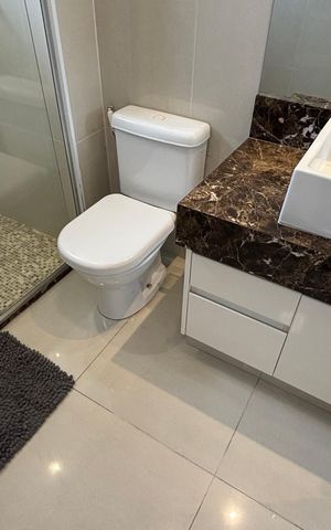Apartamento à venda com 236m², 3 quartos e 4 vagasBanheiro da Suíte 3