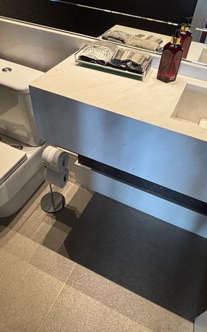 Apartamento à venda com 236m², 3 quartos e 4 vagasLavabo