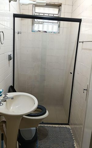 Casa à venda com 160m², 2 quartos e 1 vaga Casa à venda com 160m², 2 quartos e 1 vagaBanheiro