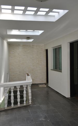 Casa à venda com 180m², 5 quartos e 3 vagasEntrada