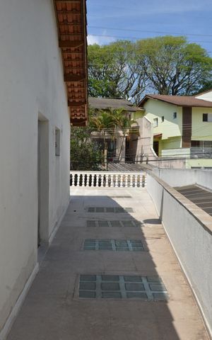 Casa à venda com 180m², 5 quartos e 3 vagasSacada