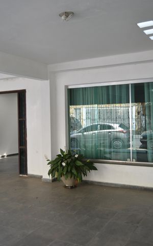 Casa à venda com 180m², 5 quartos e 3 vagasGaragem
