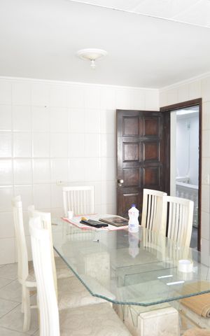 Casa à venda com 180m², 5 quartos e 3 vagasCozinha